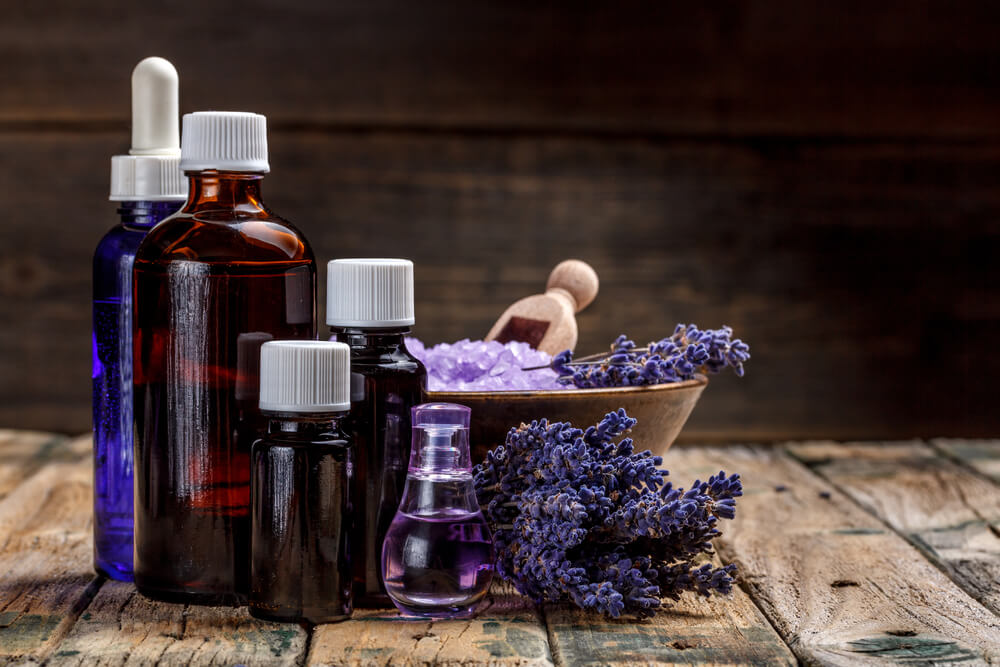 Aromaterapeutický kúpeľ si pripravíte z pár ingrediencií